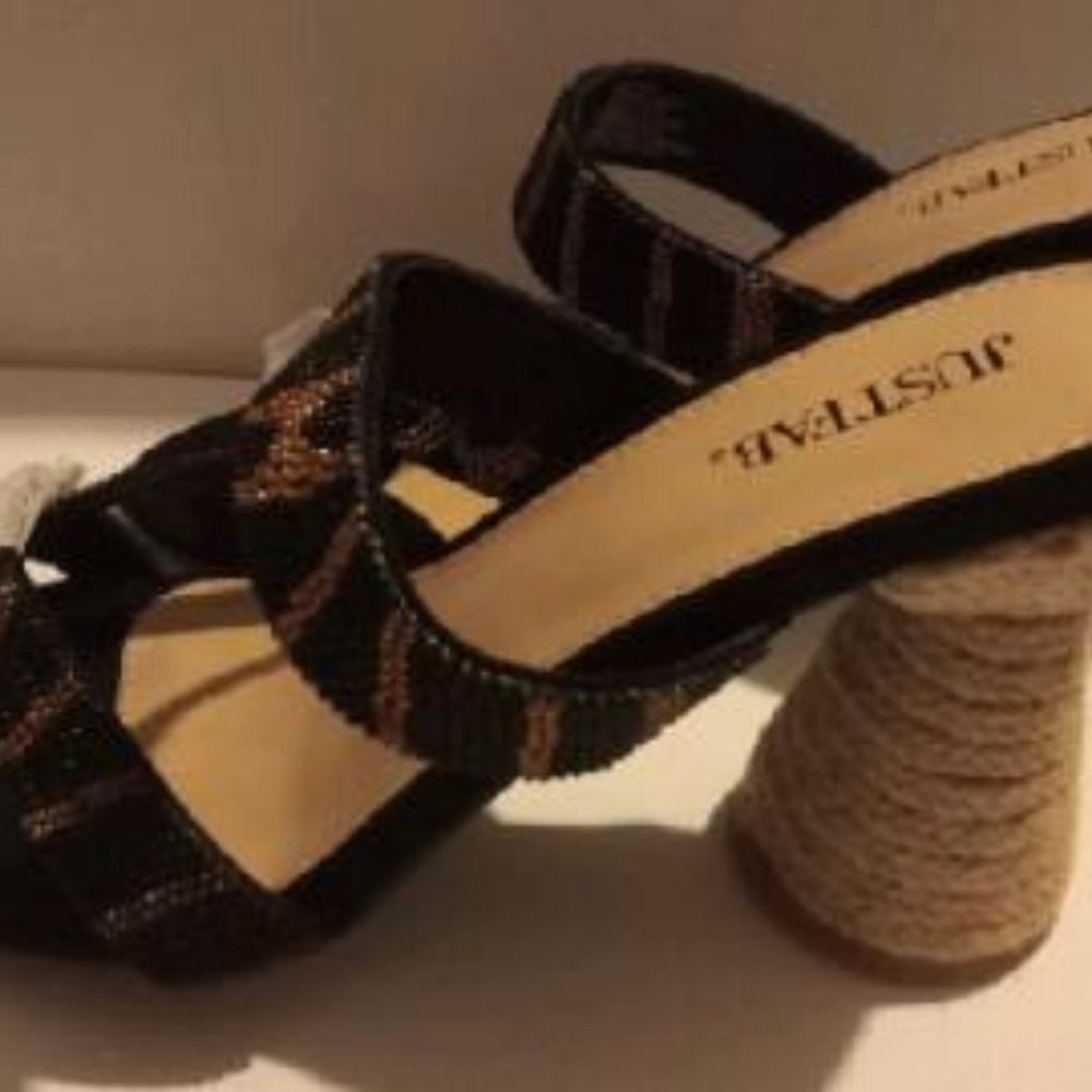 shoes - Picture 3 of 4